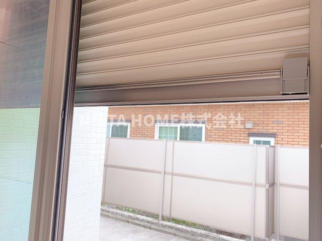 ボヌール・メゾン　篠山のその他共用部分|シャッター・雨戸付きで防犯対策もできます◎