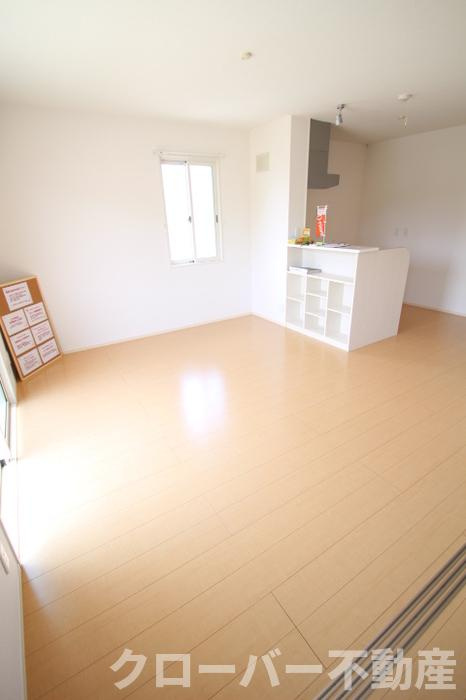 メゾン・リシェス B棟の居間・リビング|LDK