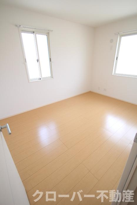 メゾン・リシェス B棟の内装|北側洋室