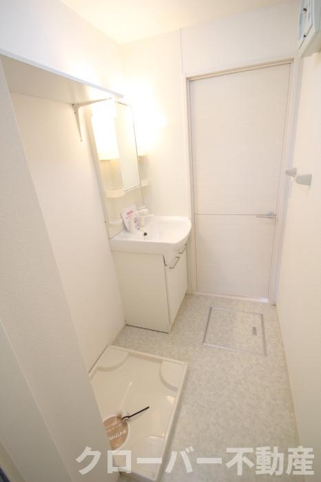 メゾン・リシェス B棟の独立洗面台|洗面室