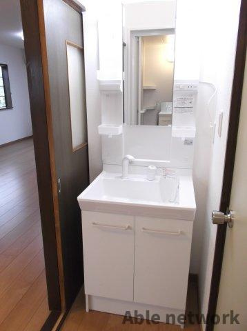 神栖市深芝南３丁目のアパートの洗面所|シャンプードレッサー