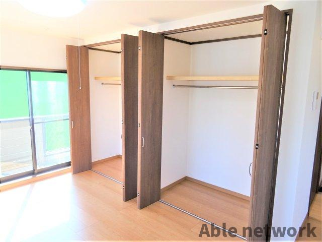 神栖市深芝南３丁目のアパートの収納|大容量クローゼット