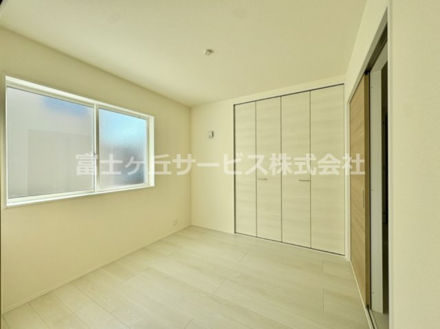 【洋室】 | 豊橋市高師町 59期 新築一戸建て 1号棟 | コンパクトで使いやすい洋室です
