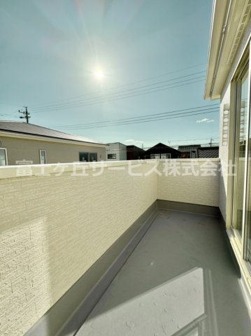 【バルコニー】 | 豊橋市高師町 59期 新築一戸建て 1号棟 | お洗濯にも便利なバルコニー付き