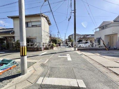 【前面道路含む現地写真】 | 豊橋市高師町 59期 新築一戸建て 1号棟 | 前面道路含む現地写真です