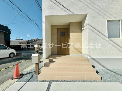 【エントランス】 | 豊橋市高師町 59期 新築一戸建て 1号棟 | エントランスです