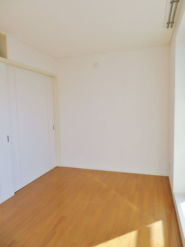 ルモンピエール新大塚の洋室