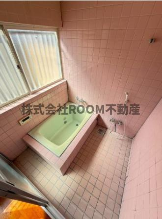 三股樺山貸家の浴室|日々の暮らしに欠かせないお風呂です