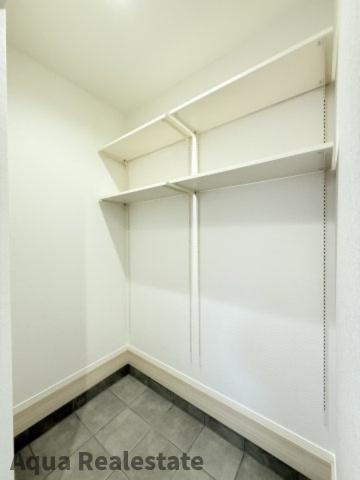 オール電化デザイナーズハウス高松市上之町建売④の玄関|玄関です