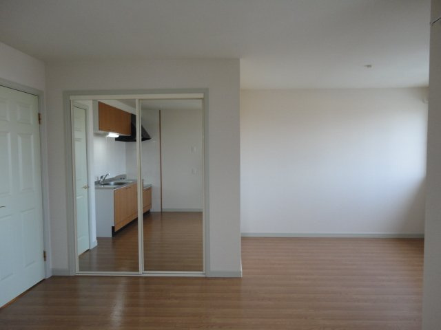 シャインビュー　　刈谷市近郊の賃貸はクラスホーム刈谷店の内装|リビング