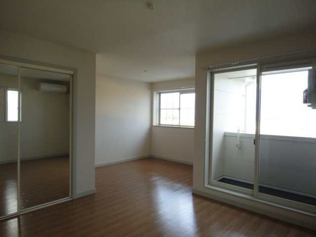 シャインビュー　　刈谷市近郊の賃貸はクラスホーム刈谷店の居間・リビング|リビング