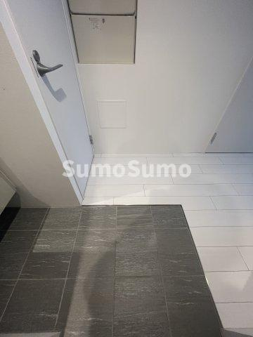 LEGALAND三軒茶屋Southの玄関