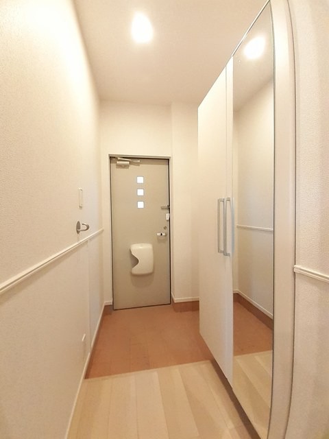 コリーヌ・ヴェルトⅡの玄関