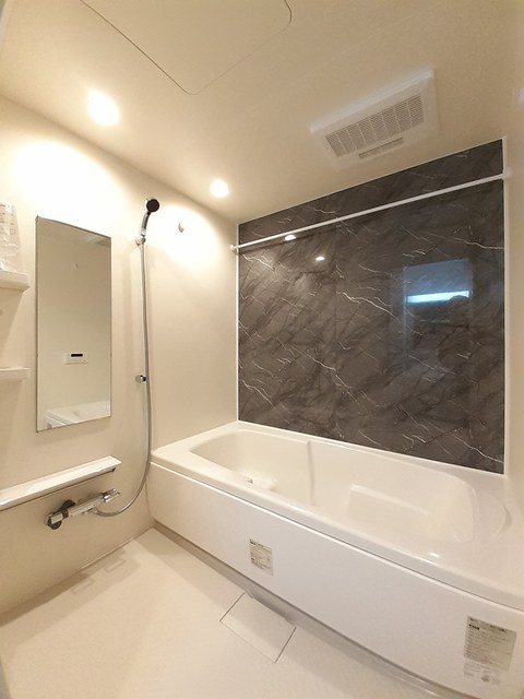 コリーヌ・ヴェルトⅡの浴室