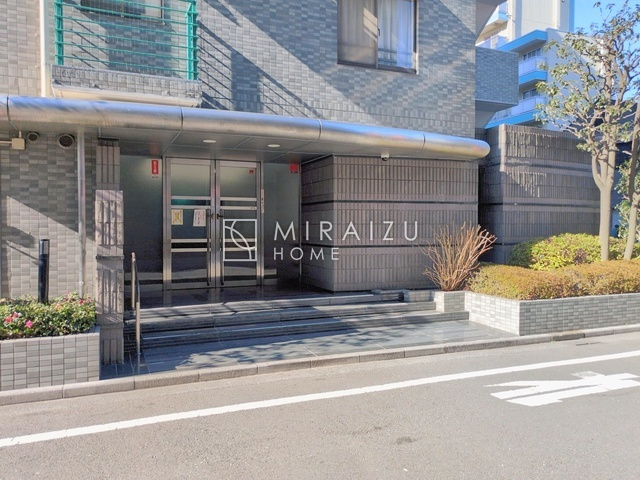 【その他】 | 暮らしにゆとりを創出する豊富な収納スペースでお部屋をきれいに広く使えます。
