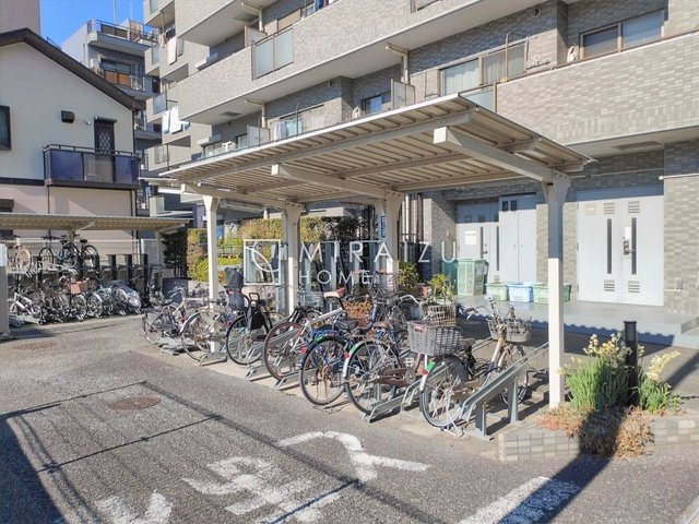 【外観】 | 暮らしやすさを考えたプランで快適な現地ロケーションを実現。安らぎに満たされる