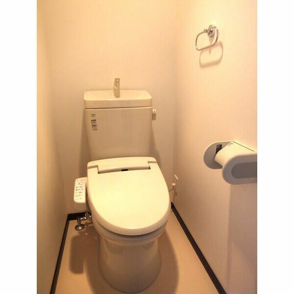 クロバ－ハイツＡ棟のトイレ