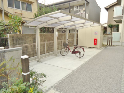 【その他共用部分】 | ヴィルヌーヴ　ドゥ | 屋根付き駐輪場