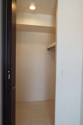 【収納】 | ヴィルヌーヴ　ドゥ | ウォークインクローゼット