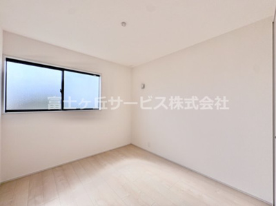 【洋室】 | 浜松市中央区篠原町 新築一戸建て | きれいな洋室です