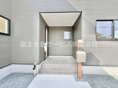 【エントランス】 | 浜松市中央区篠原町 新築一戸建て | エントランスです