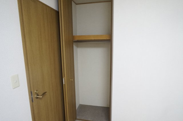 カネボウ東生駒グリーンマンションの収納