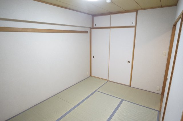 カネボウ東生駒グリーンマンションの和室