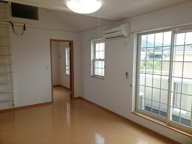 ラ・フェリーチェⅡの居間・リビング|居間です