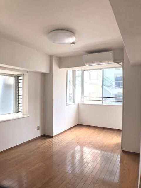 土橋ビルの居間・リビング