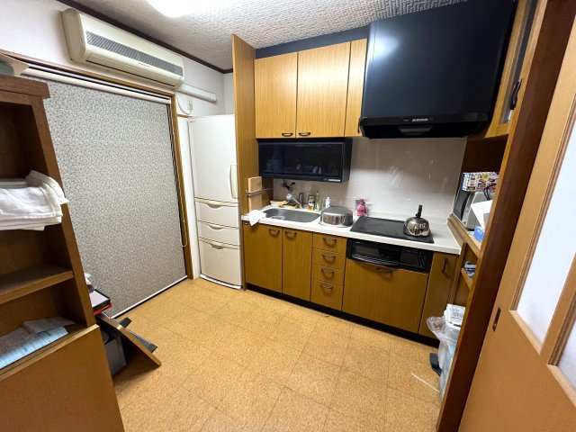 笠岡売家、売土地のキッチン