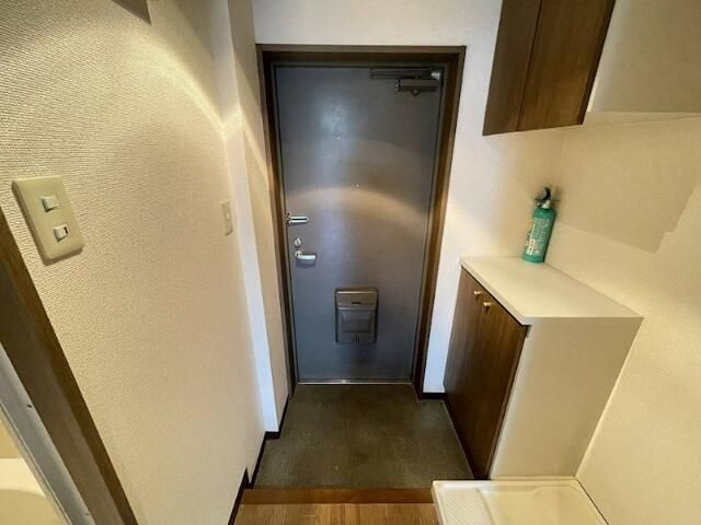 ドミール落合の玄関