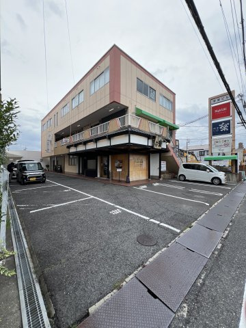 幸栄ビルの外観