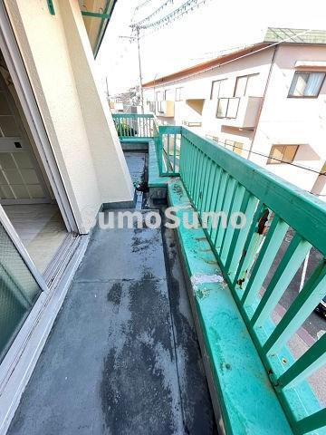 向川原土井マンションのバルコニー|バルコニーからの眺めを楽しみながら食事をしませんか