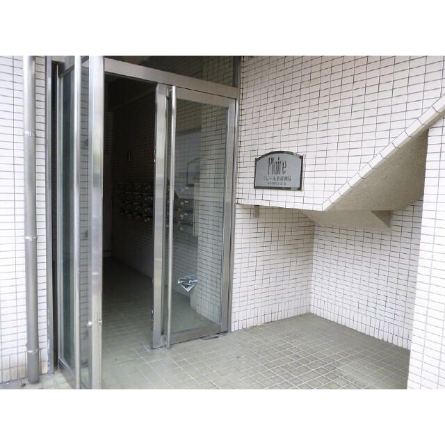 プレール東武練馬のエントランス