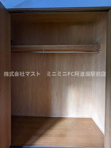 クレセール阿波座の収納