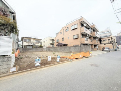 【外観】 | 【仲介手数料６２０万円が無料！】■自由が丘駅８分■建物１４８平米可能■南道路面で陽当り良好 | 決算特別キャンペーン！
家計応援の限界に挑戦中！
詳細は「諸費用」欄をご確認下さい！
■自由が丘駅（８分）と奥沢駅（２分）の間
■建物１４８平米まで可能
■南道路面につき陽当り良好