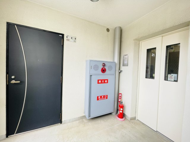 【バルコニー】 | ツインタワー空港通り