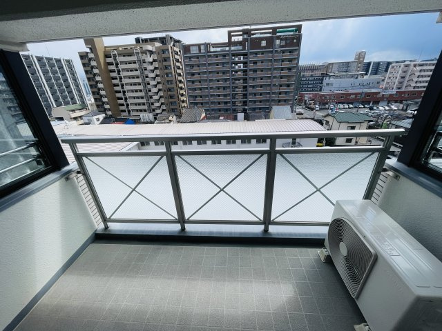 【玄関】 | ツインタワー空港通り