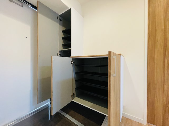 【洋室】 | ツインタワー空港通り