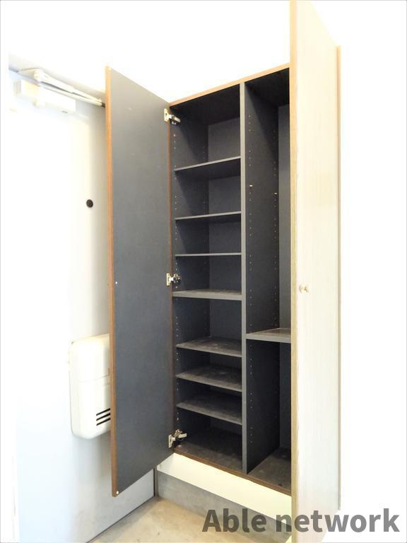 カーザ・ボニータ・Yumiの玄関|大容量シューズボックス