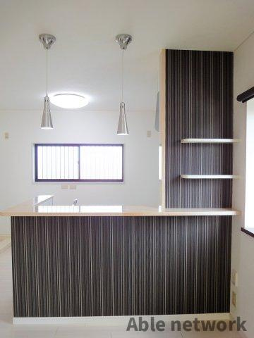 カーザ・ボニータ・Yumiの居間・リビング|カウンターキッチン