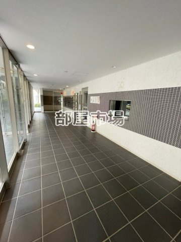 リファイズエムエスのロビー