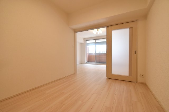 プレジオ西宮今津の洋室