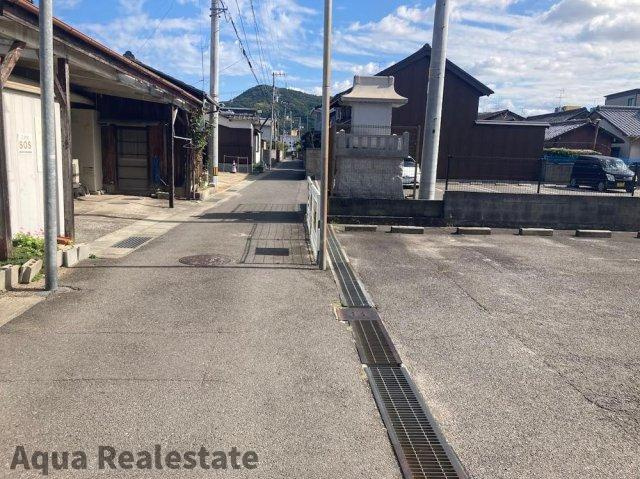 オール電化デザイナーズハウス高松市香西南町建売⑦の玄関|きれいな玄関です