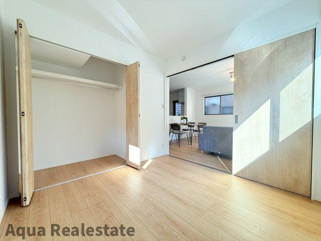 オール電化デザイナーズハウス高松市香西南町建売⑦のバルコニー|暖かな日差しのふりそそぐバルコニー