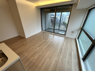 【居間・リビング】 | One Shinmachi | One Shinmachi（ワン新町）　リビング・ダイニングスペース