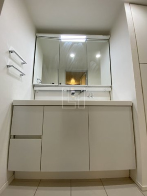 【独立洗面台】 | One Shinmachi | One Shinmachi（ワン新町）　独立洗面化粧台