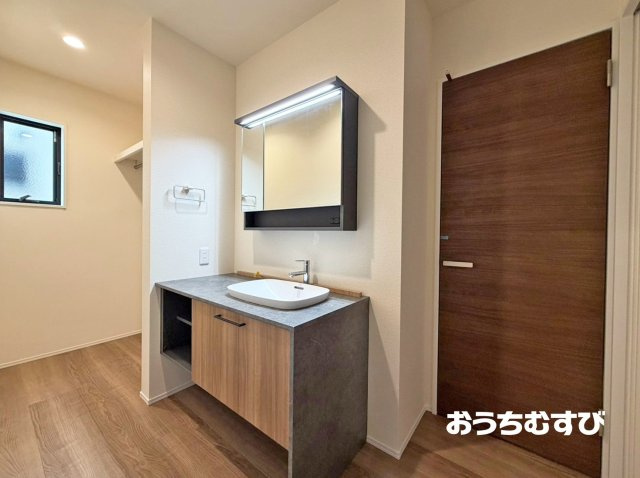 春日井市デザイナーズKuRuRi高森台（全2棟）の前面道路含む現地写真