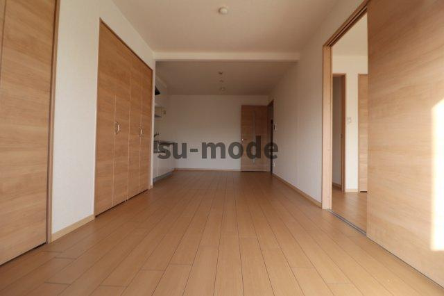 エクセル舞音の居間・リビング