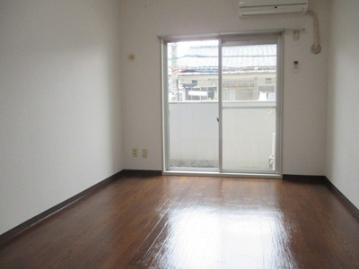 【寝室】 | グランベイ豊新 | 明るくキレイなお部屋です